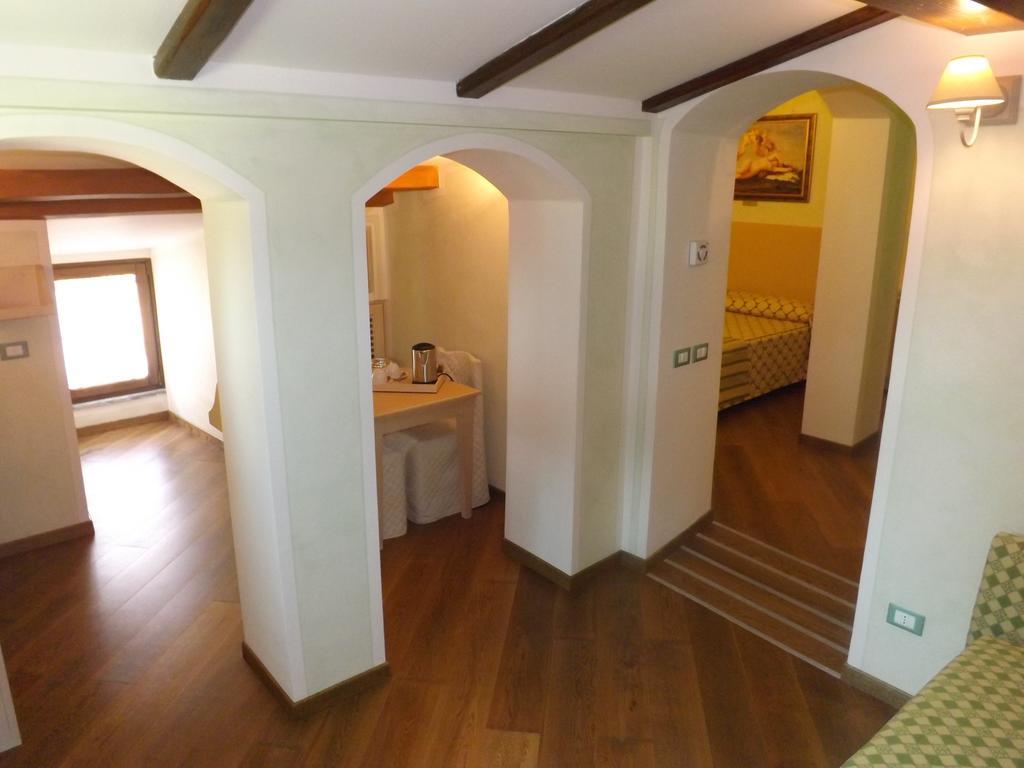 Hotel Relais Il Postiglione - Antica Posta dei Chigi Campagnano Di Roma Esterno foto