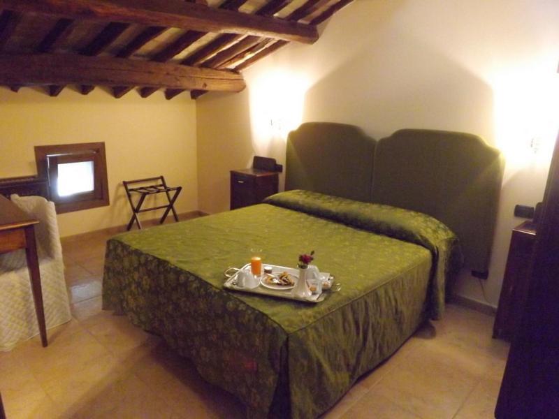 Hotel Relais Il Postiglione - Antica Posta dei Chigi Campagnano Di Roma Camera foto