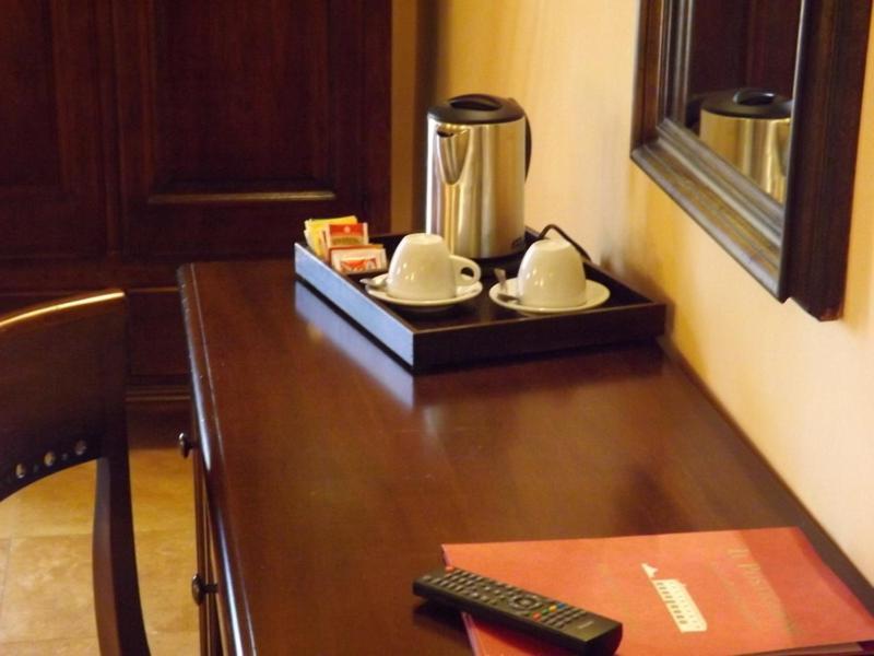Hotel Relais Il Postiglione - Antica Posta dei Chigi Campagnano Di Roma Camera foto