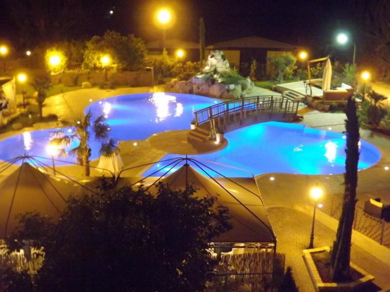 Hotel Relais Il Postiglione - Antica Posta dei Chigi Campagnano Di Roma Esterno foto