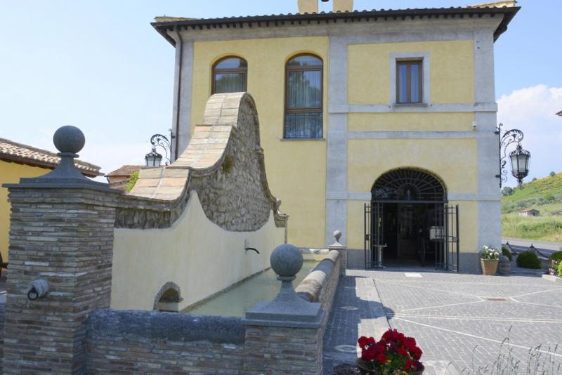 Hotel Relais Il Postiglione - Antica Posta dei Chigi Campagnano Di Roma Esterno foto